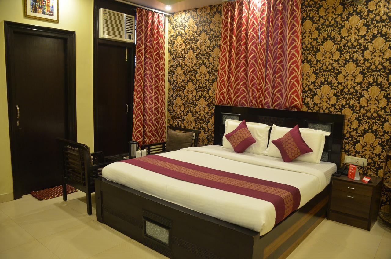Hotel Jinendra Inn ชัยปุระ ภายนอก รูปภาพ