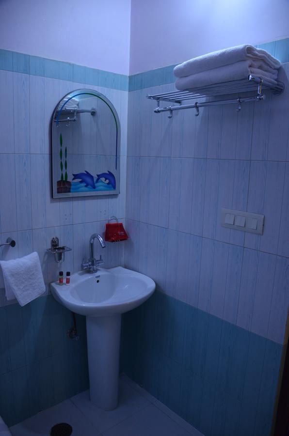Hotel Jinendra Inn ชัยปุระ ภายนอก รูปภาพ