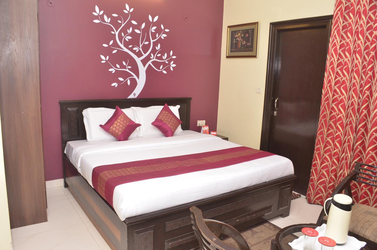 Hotel Jinendra Inn ชัยปุระ ภายนอก รูปภาพ