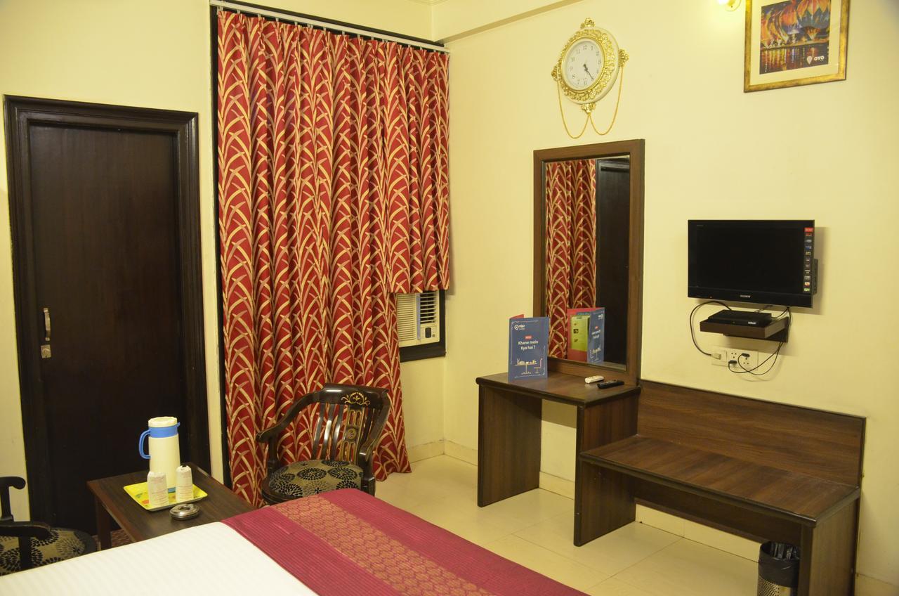 Hotel Jinendra Inn ชัยปุระ ภายนอก รูปภาพ
