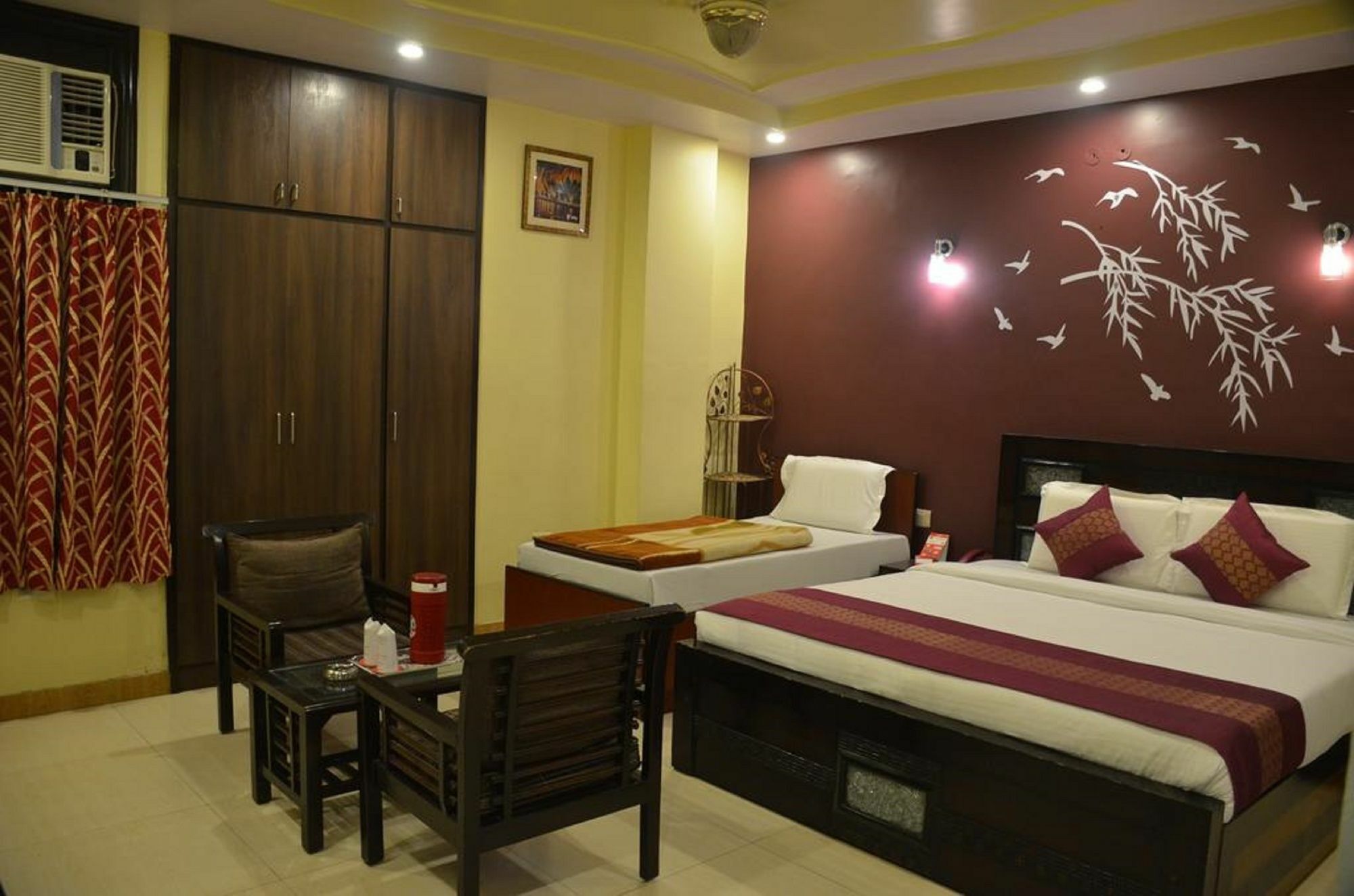 Hotel Jinendra Inn ชัยปุระ ภายนอก รูปภาพ