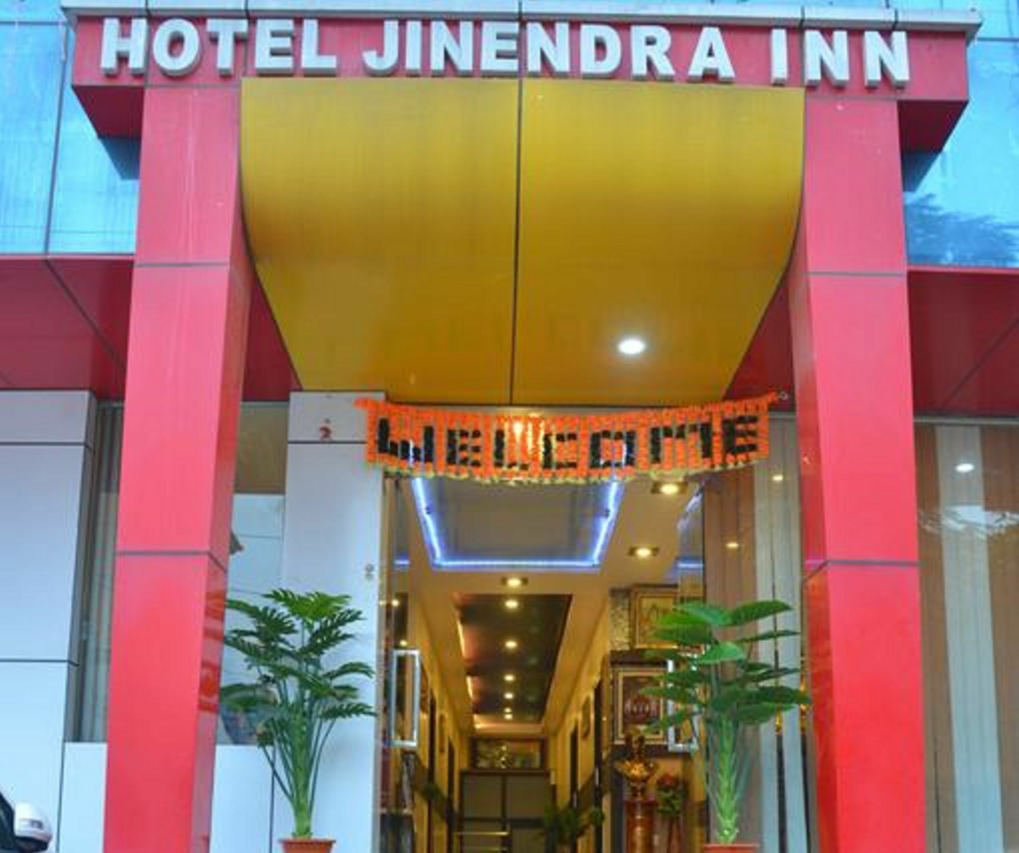 Hotel Jinendra Inn ชัยปุระ ภายนอก รูปภาพ
